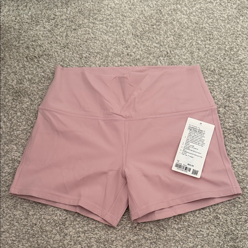 NWT Lululemon Align High-Rise Short 4”
